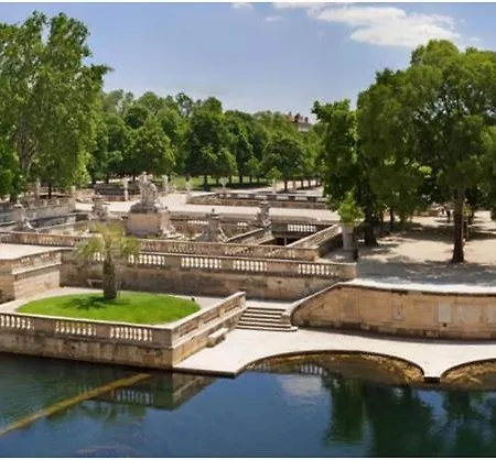 Le D'auguste- Coeur De Nimes-chaleureux-emplacement Ideal Appartement *