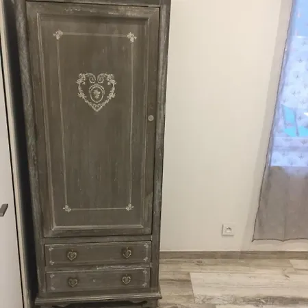 Le D'auguste- Coeur De Nimes-chaleureux-emplacement Ideal *