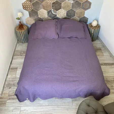 Le D'auguste- Coeur De Nimes-chaleureux-emplacement Ideal *