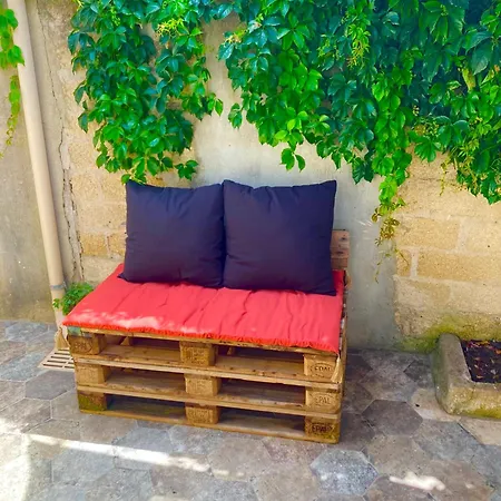 Le D'auguste- Coeur De Nimes-chaleureux-emplacement Ideal Appartement