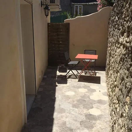 アパート Le D'auguste- Coeur De Nimes-chaleureux-emplacement Ideal *