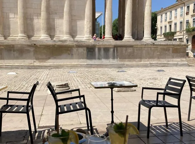 Le D'auguste- Coeur De Nimes-chaleureux-emplacement Ideal * נים
